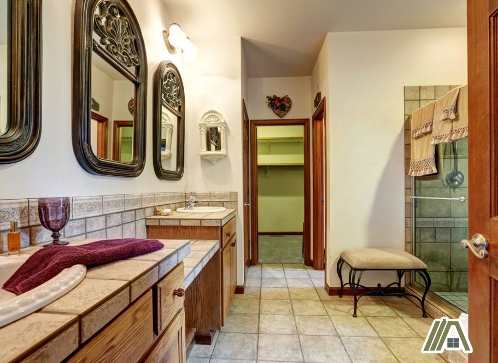Old style of bathroom with jack and jill doors inside