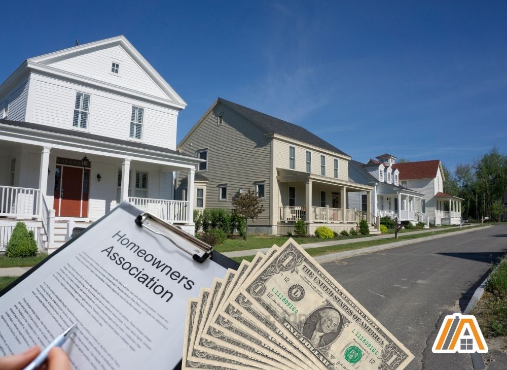 Residential houses and homeowners association fine